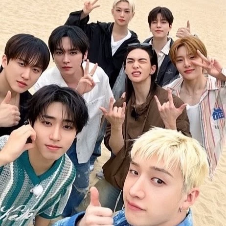Straykids thumbnail
