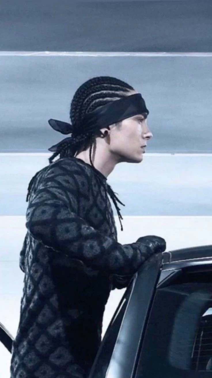 Tom Kaulitz thumbnail