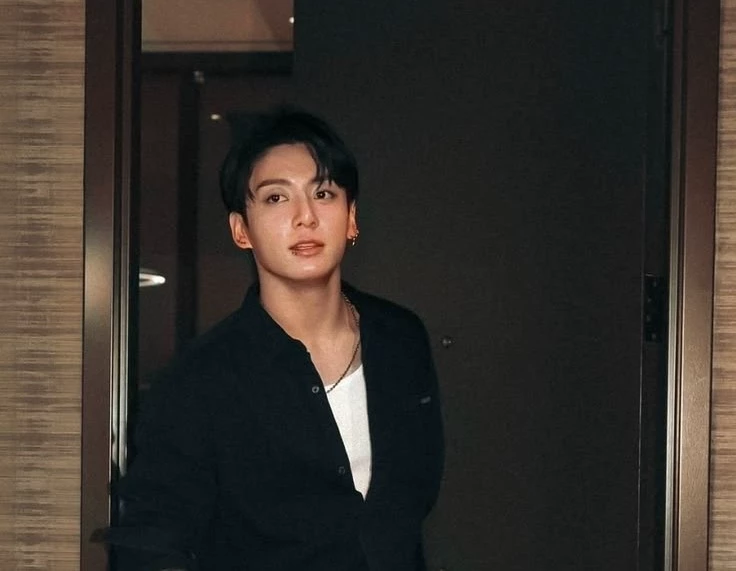 Jeon Jungkook thumbnail