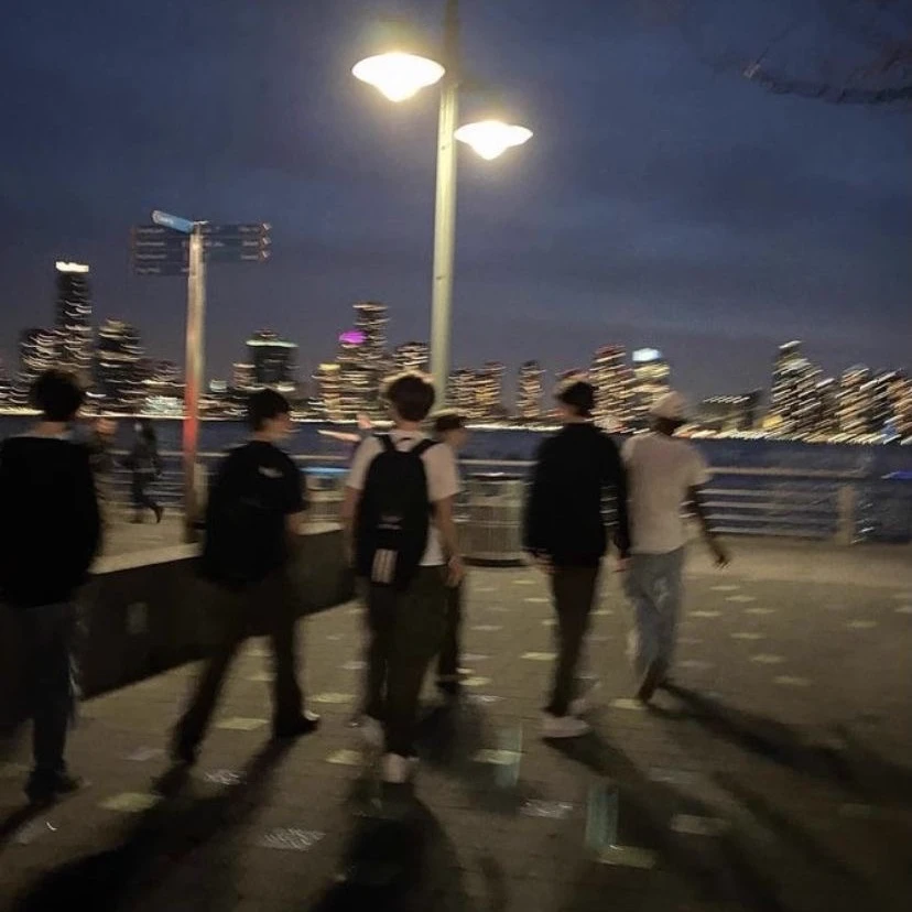 Group of boys thumbnail