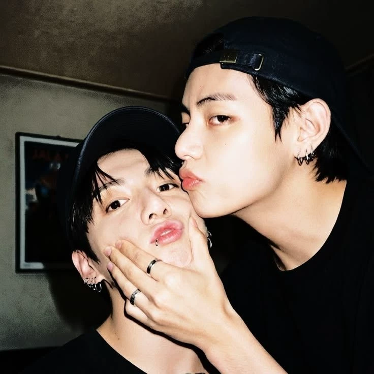 Taehyung - BTS thumbnail
