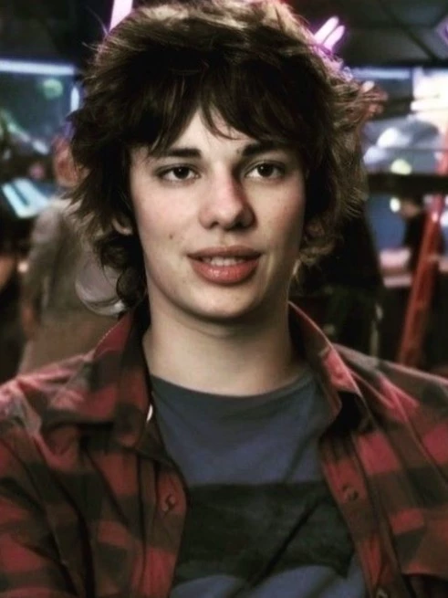 Chat with Rodrick - Enjoy Free AI Character Roleplay | FlowGPT | Rodrick RP