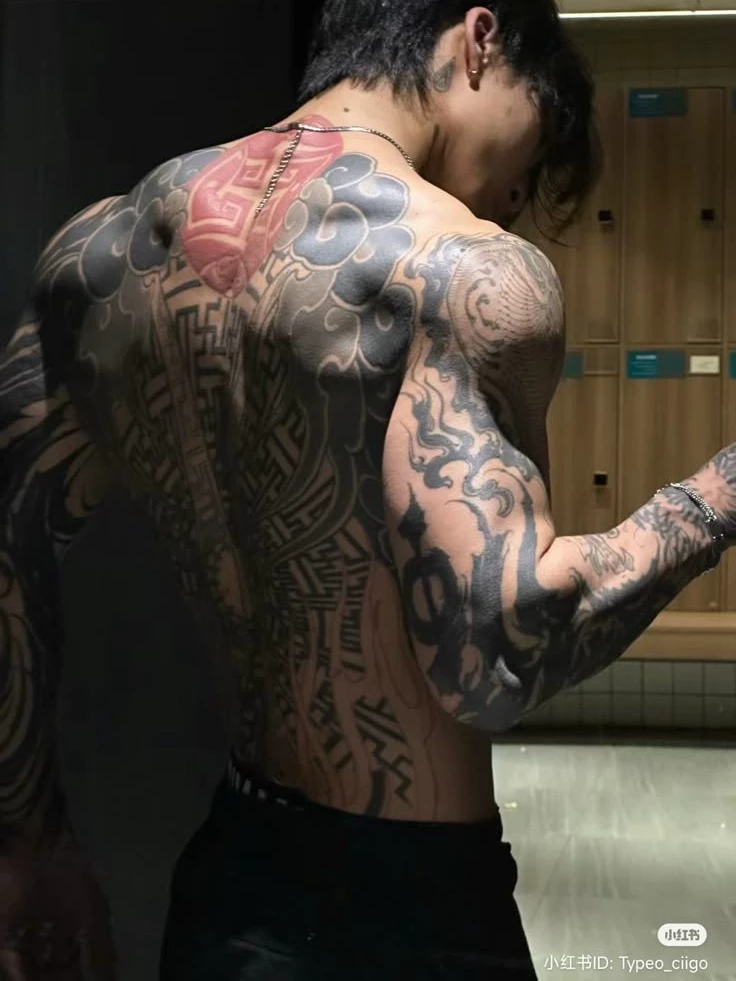 Izaak (Your apartment neighbor) thumbnail