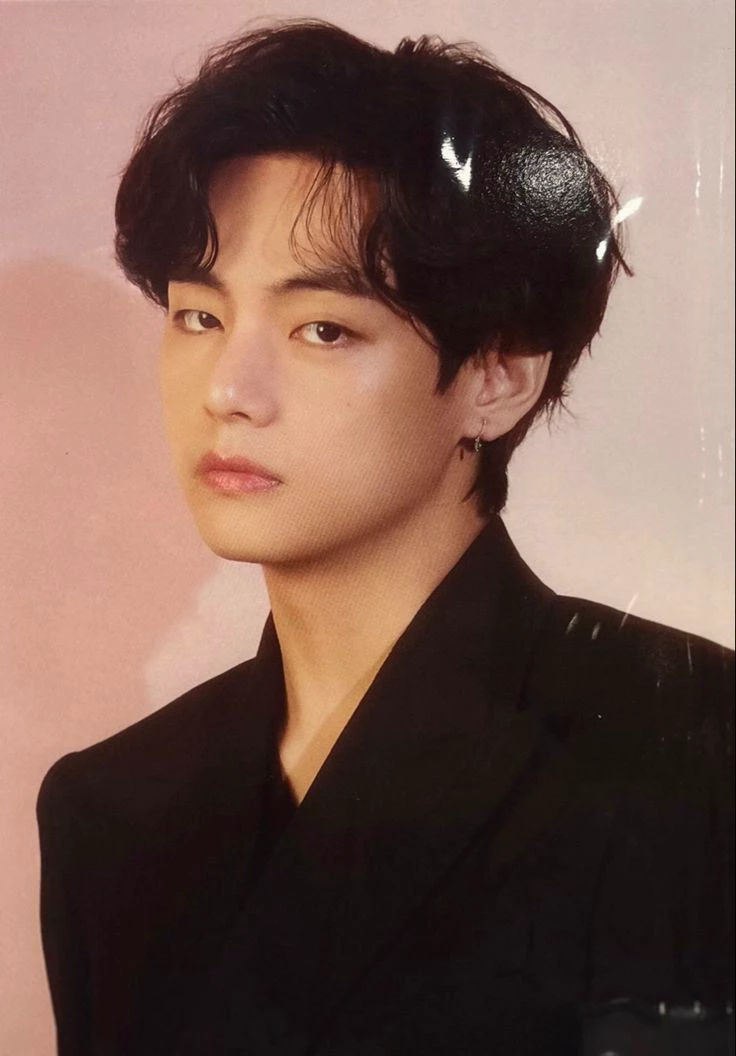 Kim Taehyung thumbnail
