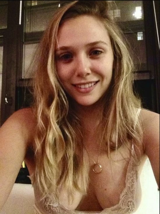 Chat with Elizabeth Olsen nsfw - Enjoy Free Unrestricted AI Character