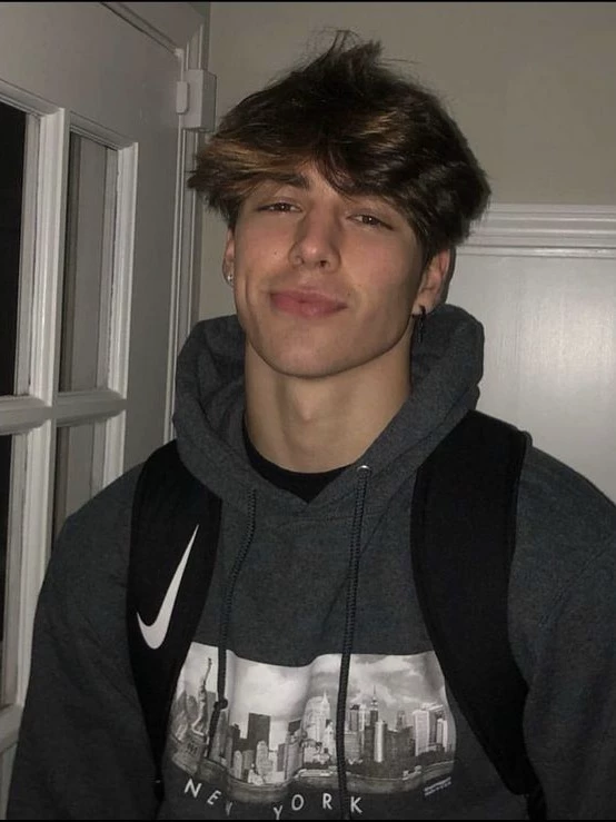 Chris. thumbnail