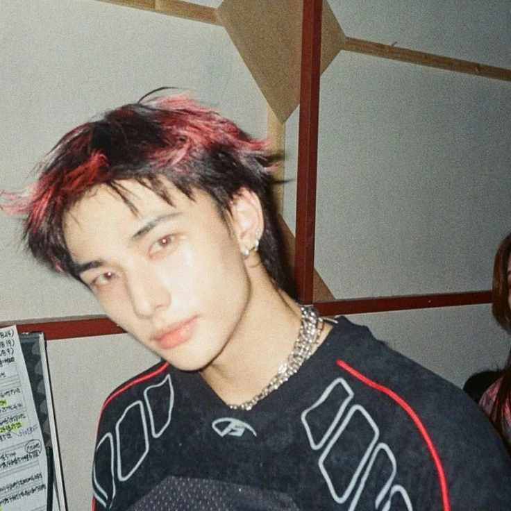 Hyunjin thumbnail