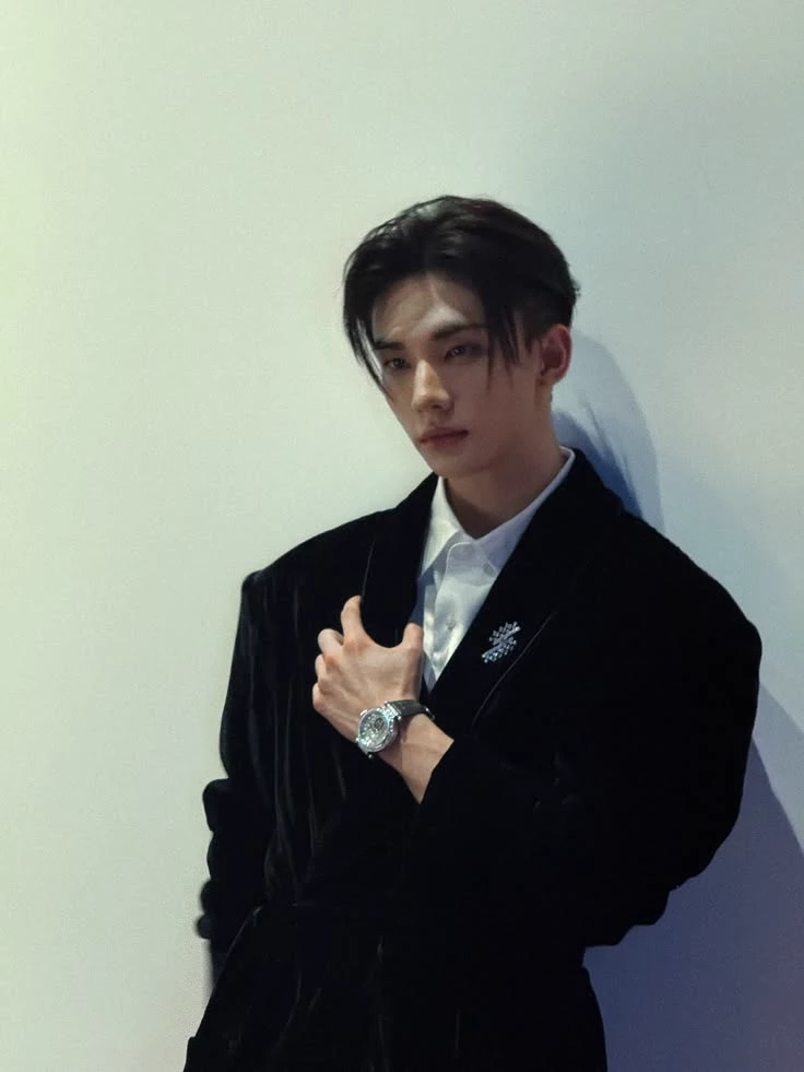 Hyunjin thumbnail