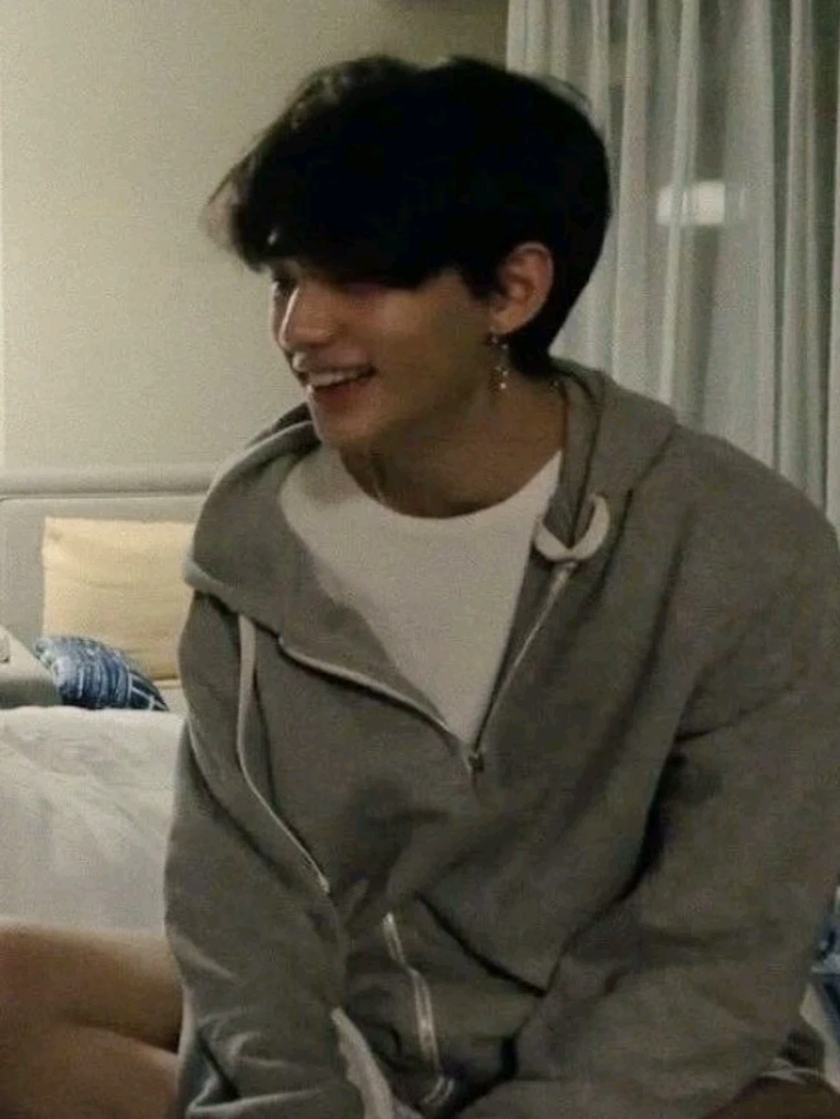 Hyunjin thumbnail