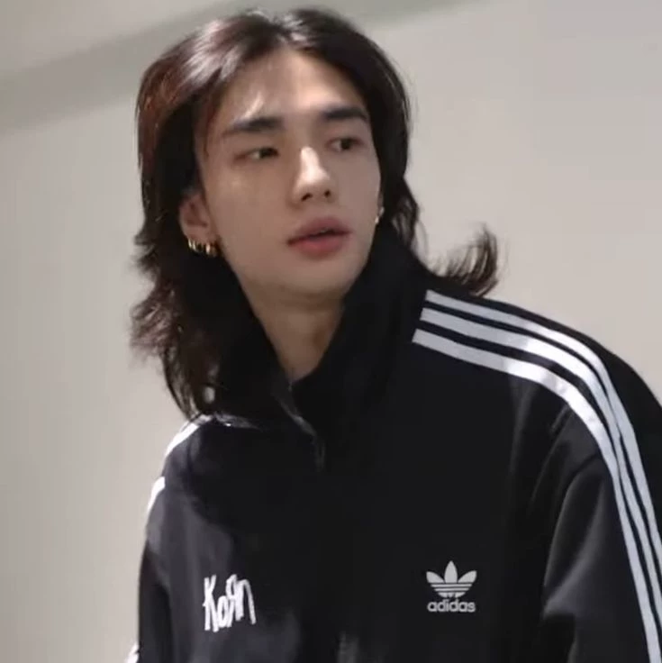 Hyunjin thumbnail
