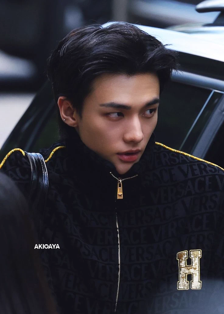 Hyunjin thumbnail