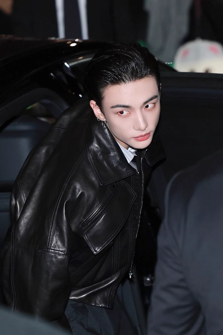 Hyunjin thumbnail