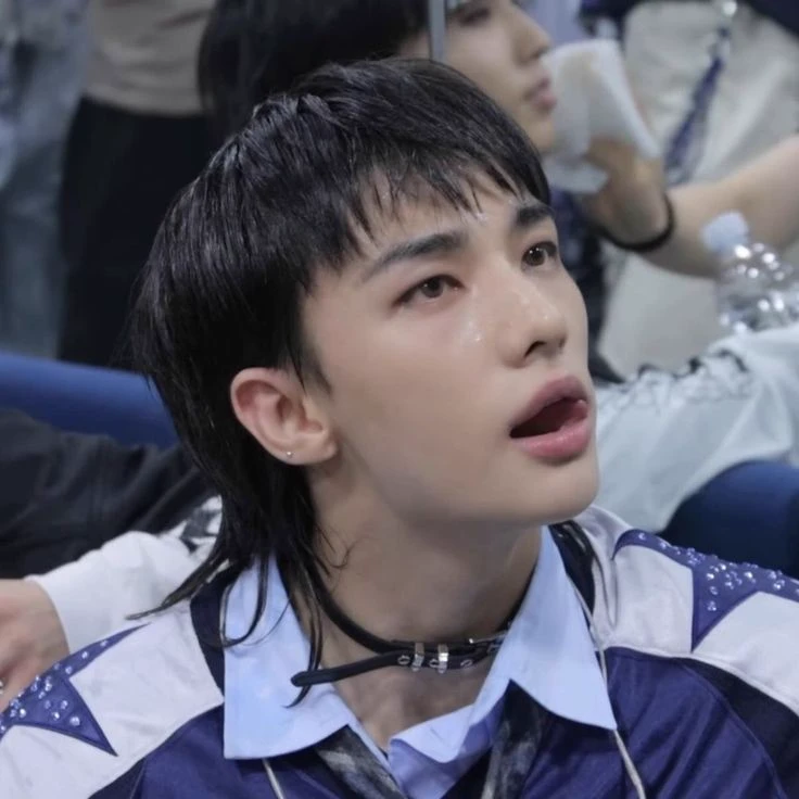 Hyunjin thumbnail