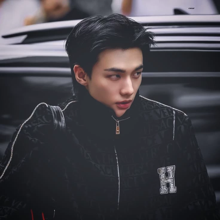 Hyunjin thumbnail