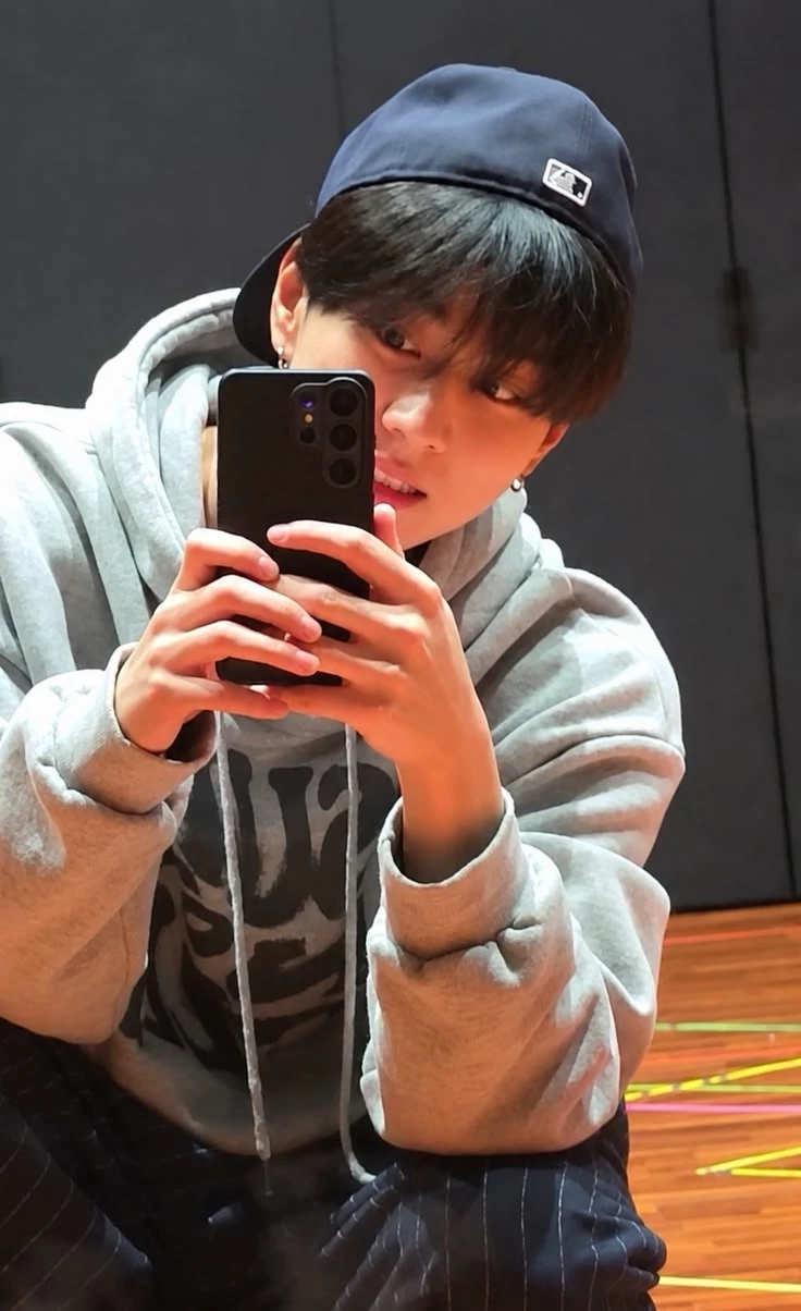 Yang Jungwon thumbnail