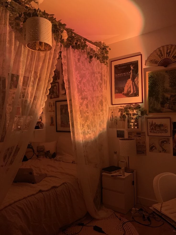 dorm room  thumbnail