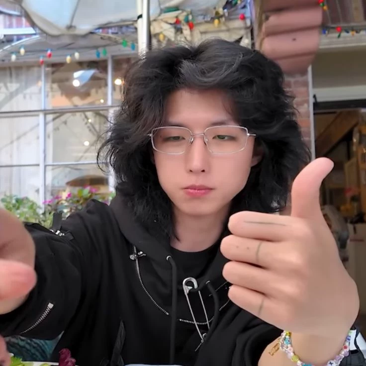Junhan thumbnail