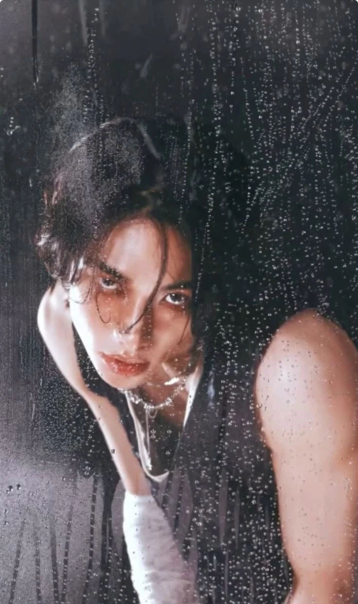 Hyunjin thumbnail