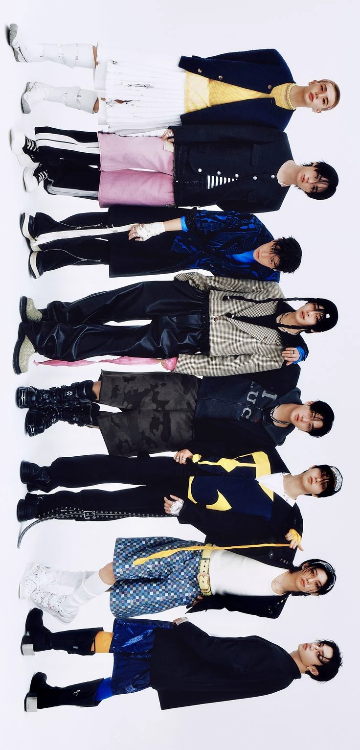 stray kids thumbnail