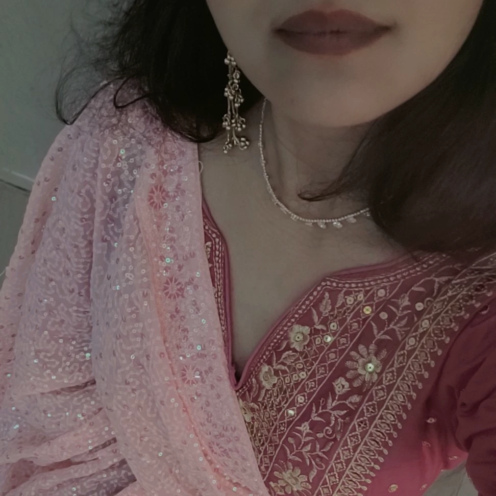 ROSE.....🥀