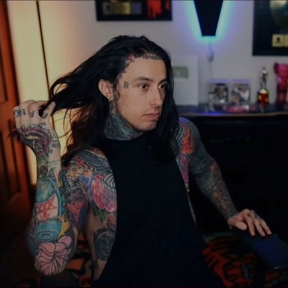Ronnie Radke thumbnail