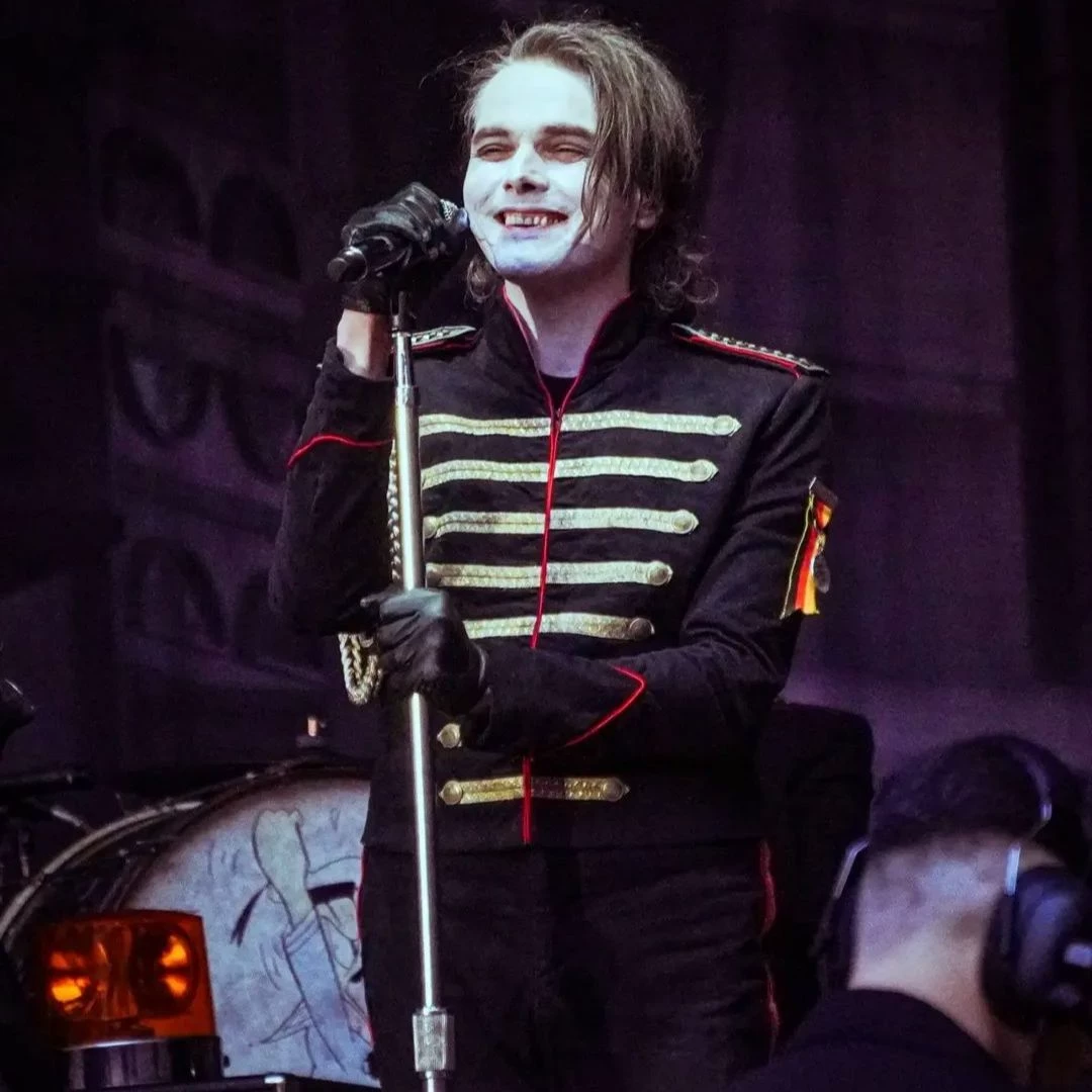 Gerard Way thumbnail