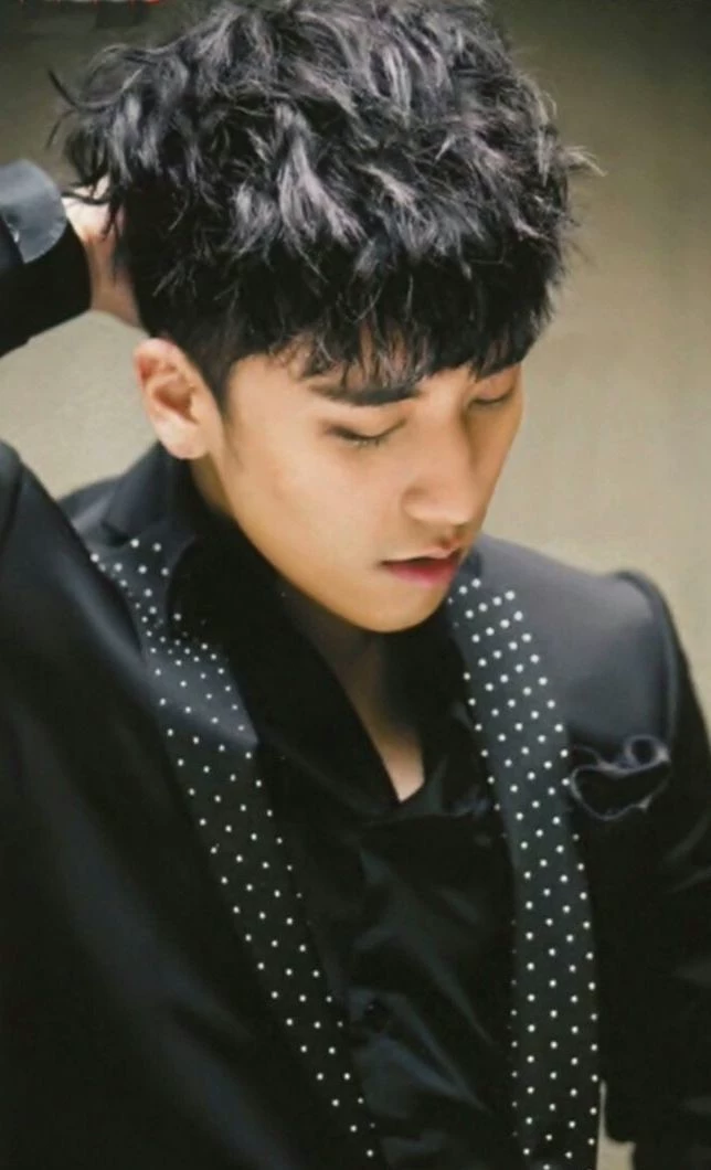 Seungri thumbnail