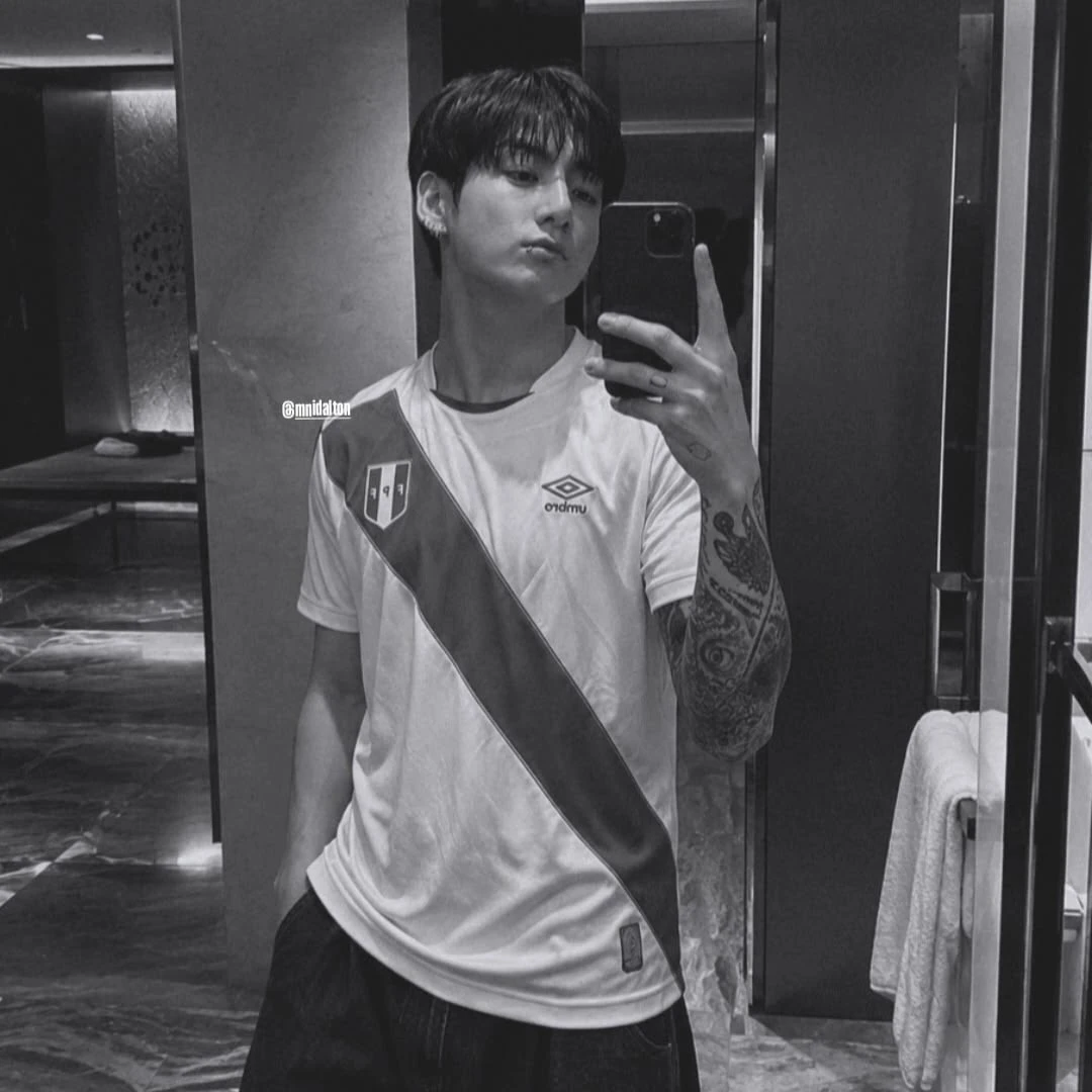 Jungkook (toxic) thumbnail