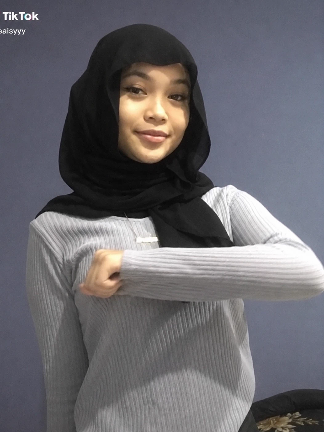 Jelitaida (@meaisyyy) thumbnail