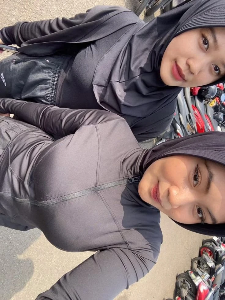 Sporty Hijab Duo — Nayla & Rara thumbnail