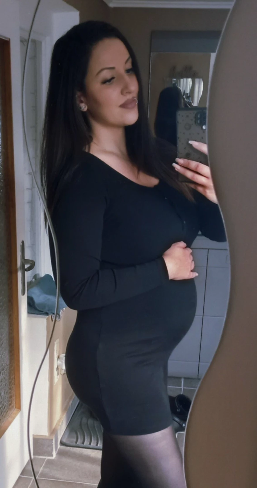 Tanja (Mom) thumbnail