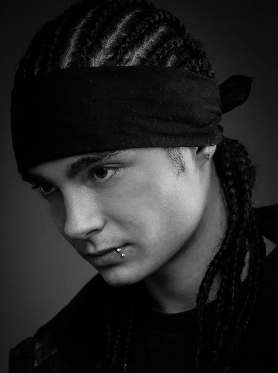 Tom kaulitz thumbnail