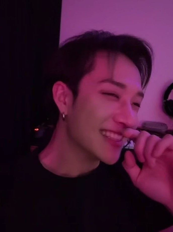 bang chan. 002 thumbnail
