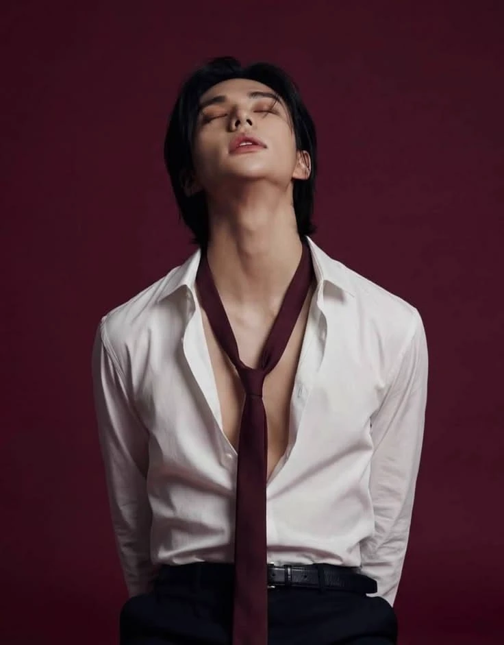 HYUNJIN thumbnail