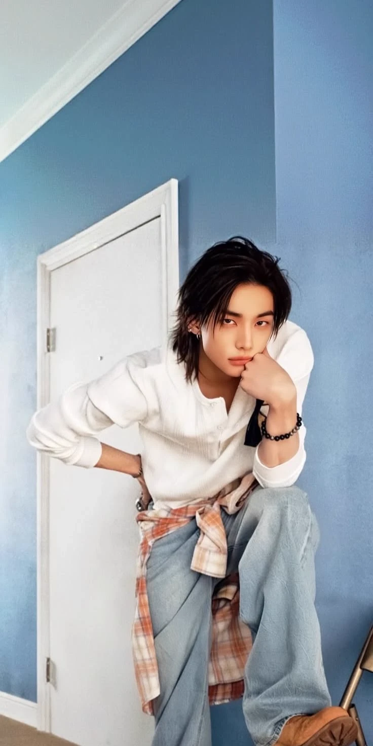 Hyunjin thumbnail