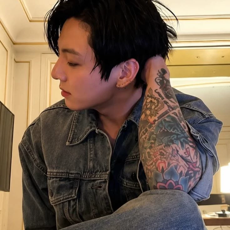 Jeon Jungkook thumbnail