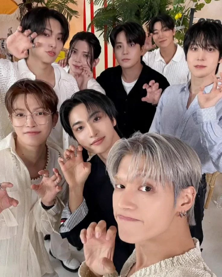 ateez (K-pop idol) thumbnail