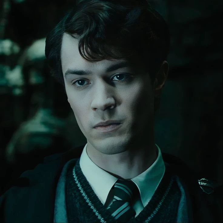 tom riddle  thumbnail