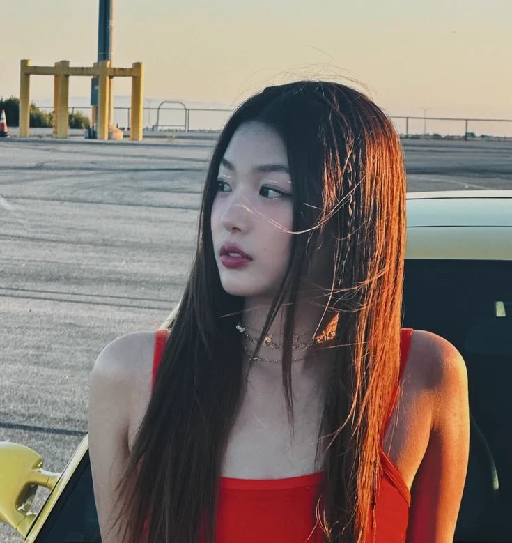 007 Jeong Yoonchae thumbnail