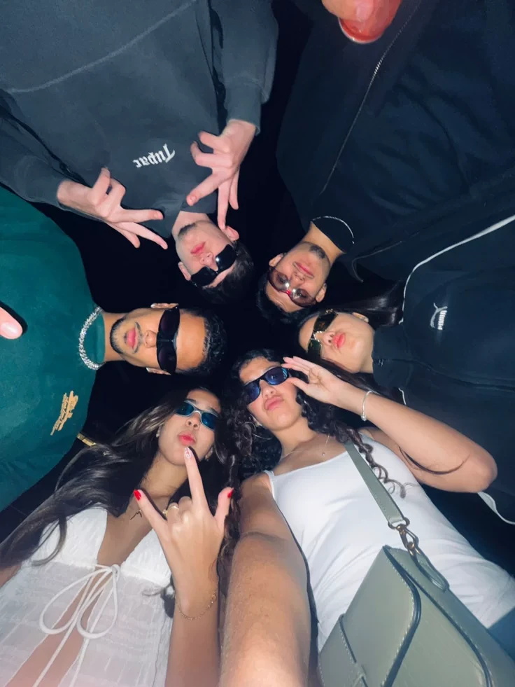 seu grupo de amigos  thumbnail