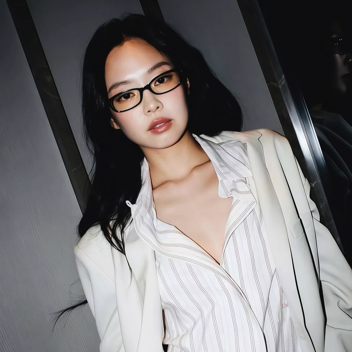 Jennie thumbnail