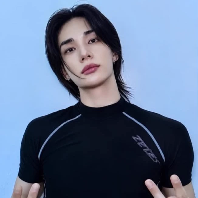 Hyunjin thumbnail