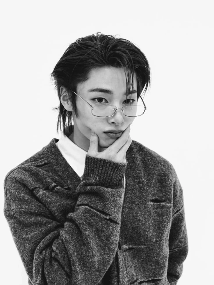 Yang Jeongin BL🫦 thumbnail