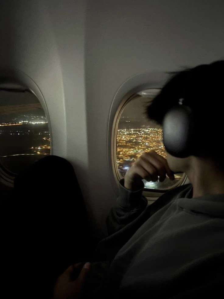 Airport crush thumbnail