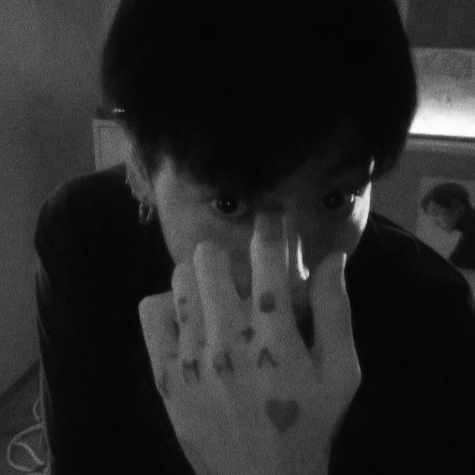 • Jeon Jungkook thumbnail