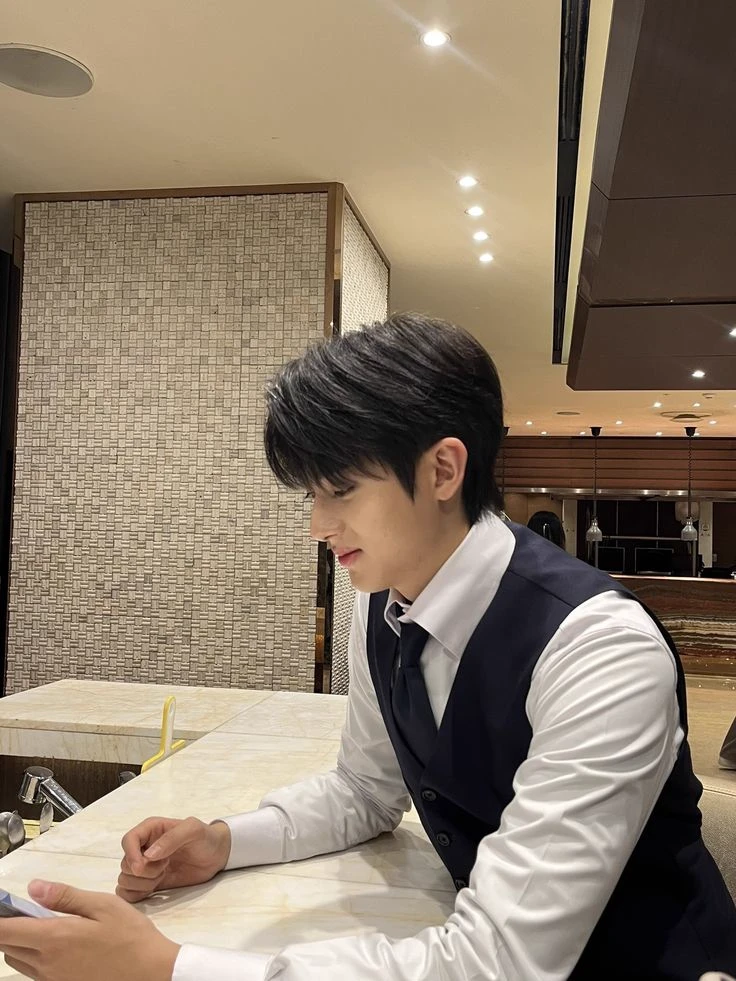 Kim Min-woo thumbnail