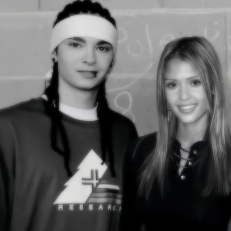 Tom Kaulitz and Jessica Alba thumbnail