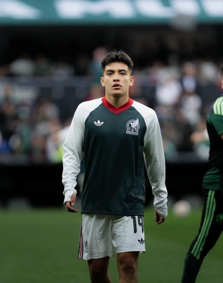 Gilberto Mora thumbnail