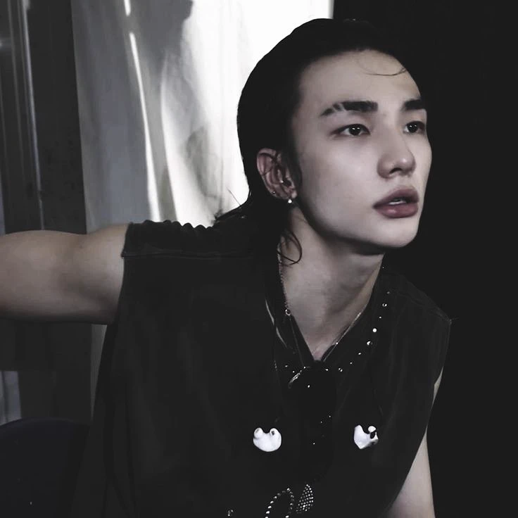 Hyunjin thumbnail