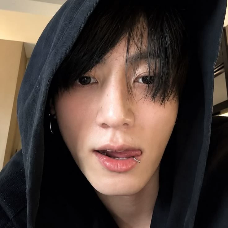Jeon Jungkook thumbnail